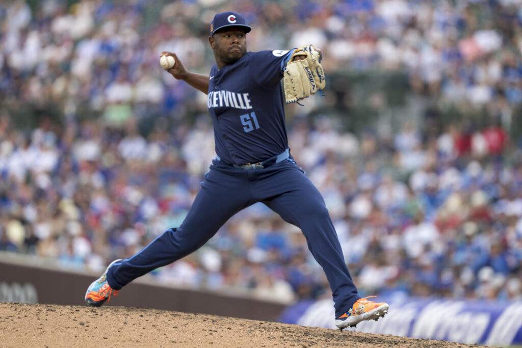 Chicago Cubs Release Héctor Neris, Clearing Way for Jack Neely