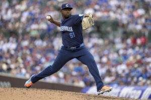 Chicago Cubs Release Héctor Neris, Clearing Way for Jack Neely