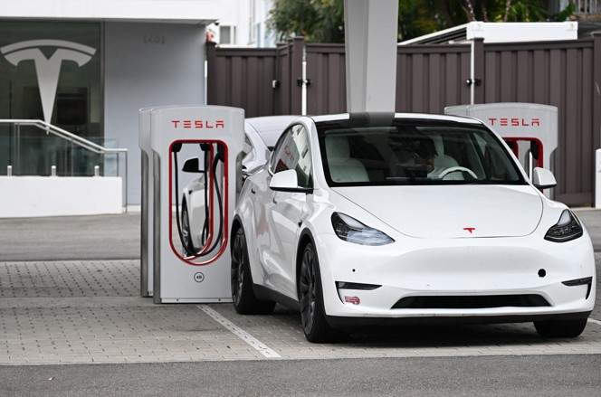 EU Slaps Tariffs on Chinese Made EVs, Tesla Exempts