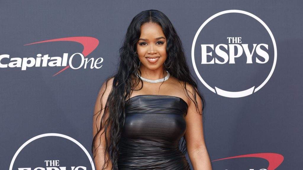 H.E.R. to Perform National Anthem at 2024 Paris Olympics Closing