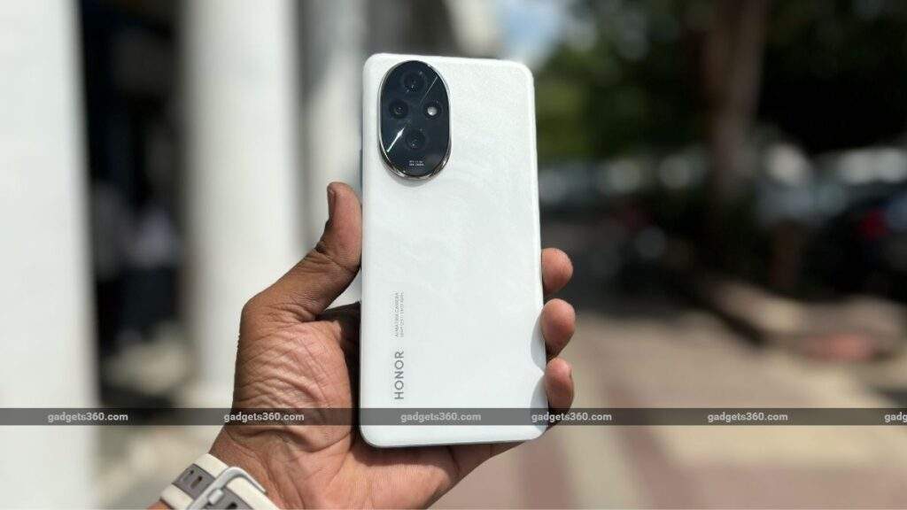 Honor 200 Review: A Mid Range Powerhouse with Premium Camera and