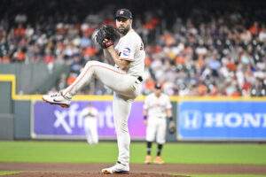 Justin Verlander Returns to Mound for Astros, Throws 5 Innings