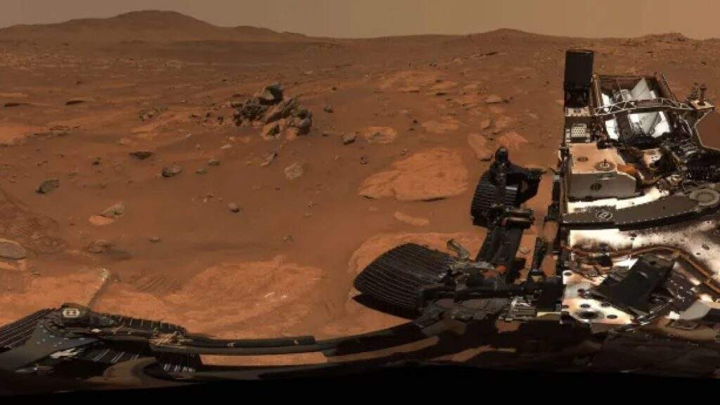 NASA's Perseverance Rover Starts Climb to Mars' Jezero Crater Summit