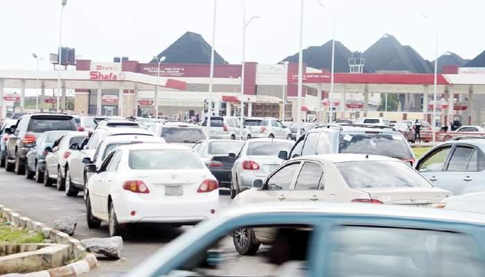 Nigeria's Fuel Queue: Experts Warn Against Rushed Refinery Shut Down