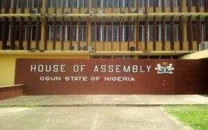 Ogun State Assembly Passes Resolution To Prosecute Olu Of Obafemi 300x188