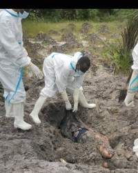 Police Exhumed Bodies of Kidnapped and Murdered Marine Hunters in