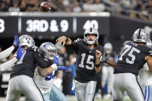 Raiders QB Battle Heats Up After Preseason Game