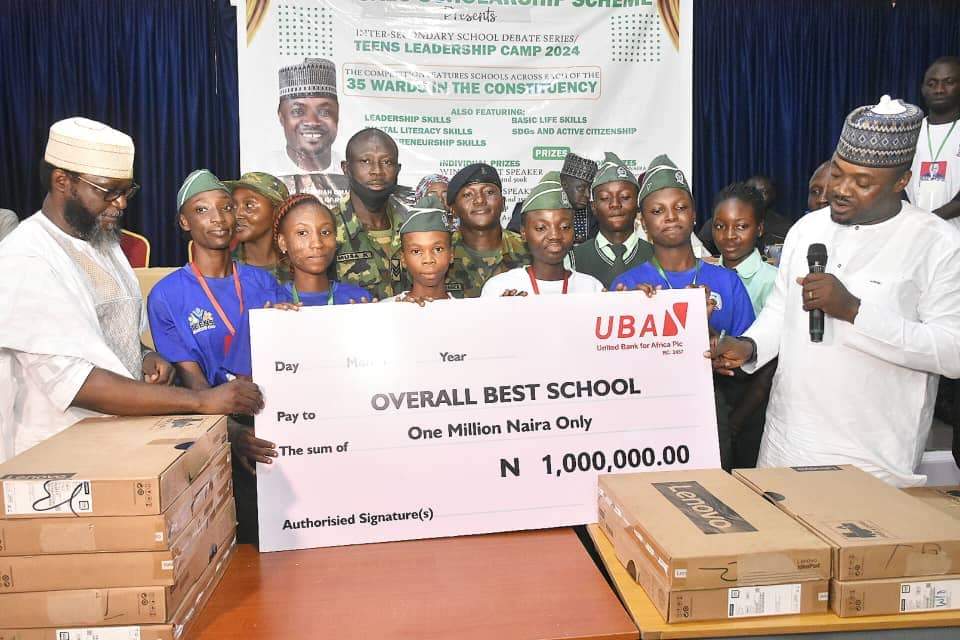 Rep. Jeremiah Umaru Presents N10.6m Cash Prizes to Winners of
