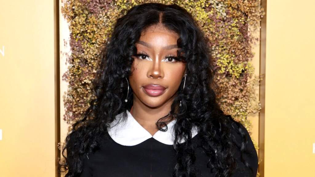 SZA Announces Indefinite Break from Live Performances