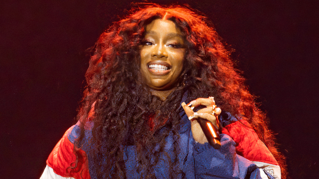 SZA's Math Struggle Is Real: Singer Politelessly Denies Fan's Geometry