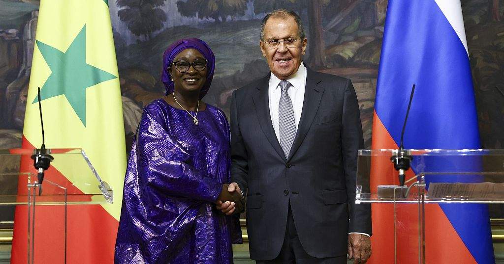 Senegal and Russia Discuss Defense, Energy, and Investments