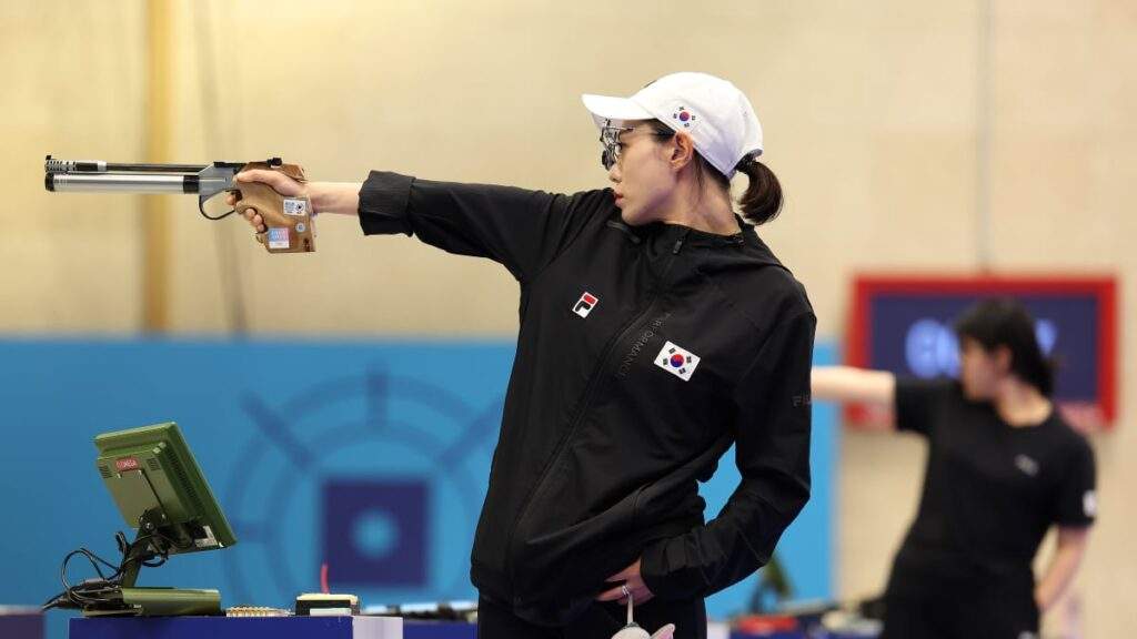 South Korean Sharpshooter Kim Yeji Steals Hearts with Silver Medal