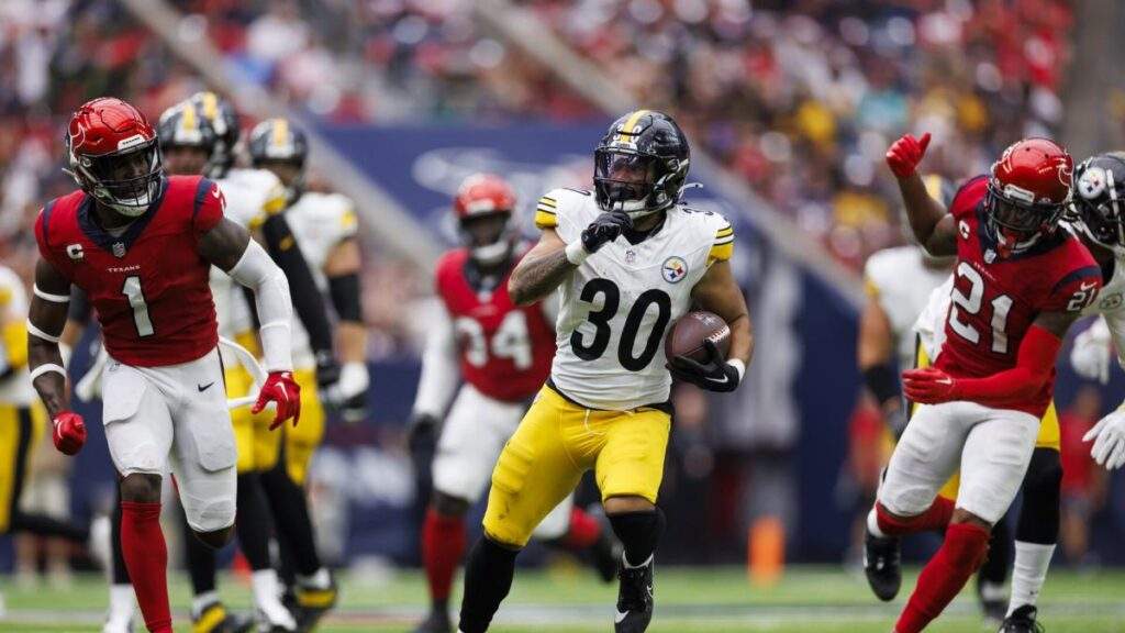 Steelers Face Running Back Crisis with Jaylen Warren Out Multiple
