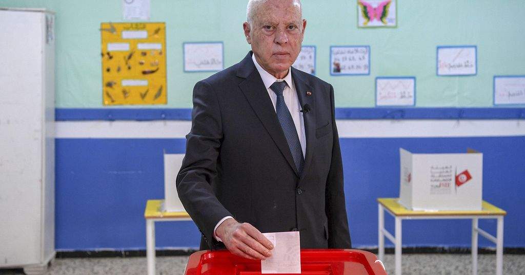 Tunisian President Kais Saied Files for Re election Amidst Lack of
