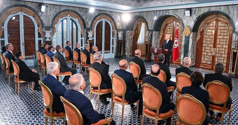 Tunisian President Sacks Dozens of Ministers Amid Cost of Living Crisis