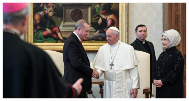 Turkish President Urges Pope to Condemn "Perverse Propaganda" at Olympics