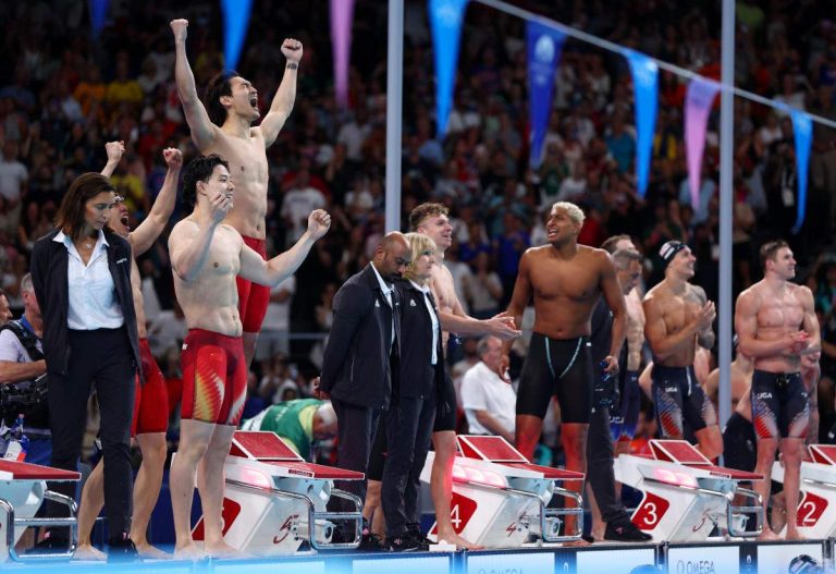 US Olympic Streak Ends as China Wins 4x100 Meter Medley Relay