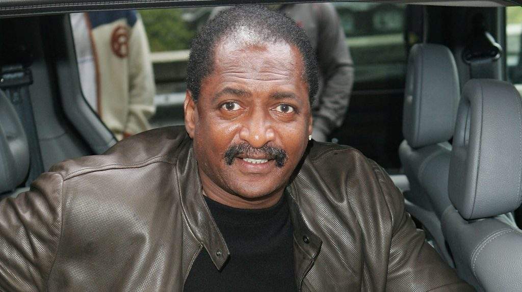 Beyoncé Snubbed by Country Music Awards: Mathew Knowles Defends