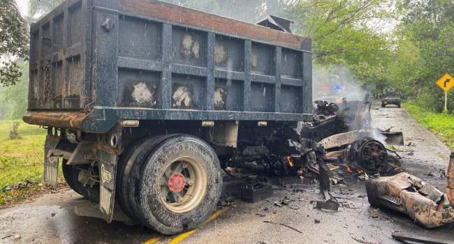 Bomb attack kills 2, wounds 26 at Colombia military base