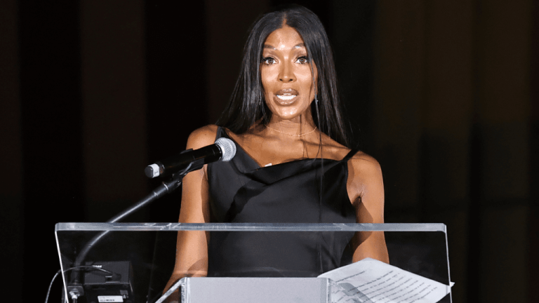 Harlem Fashion Row Honors Naomi Campbell, Anna Wintour