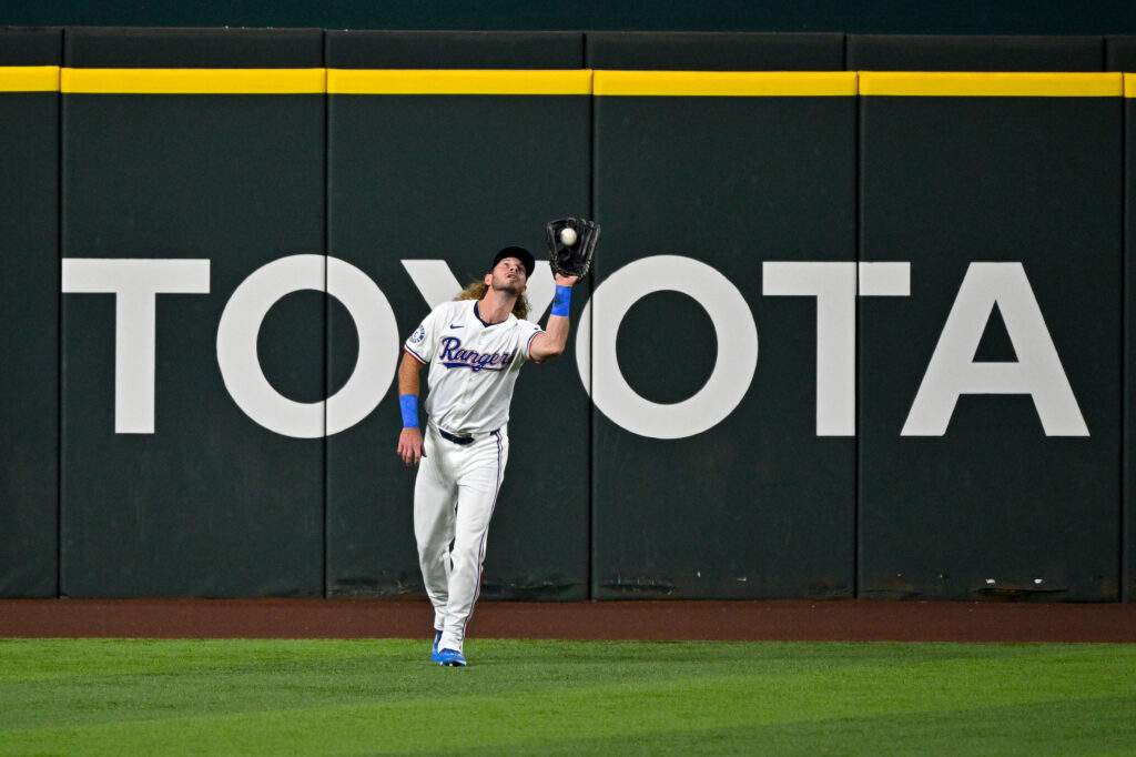 Jankowski's Acrobatic Catch Steals Walk Off Win for Rangers