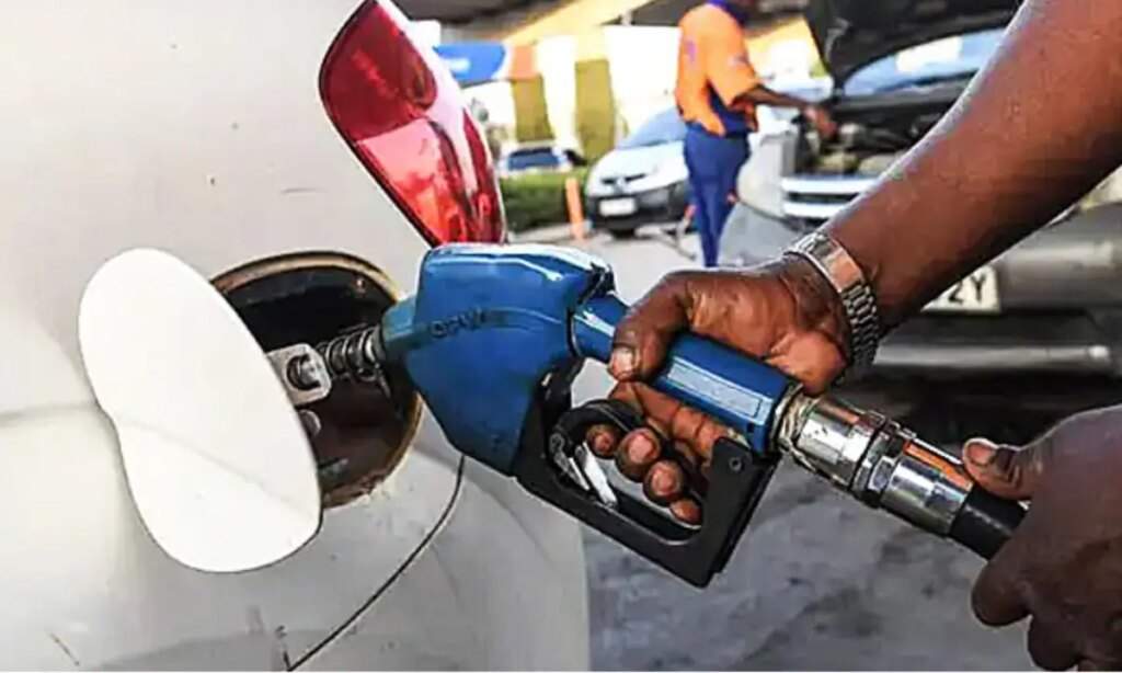 Libyas Petrol Prices Leave Nigeria in the Dust