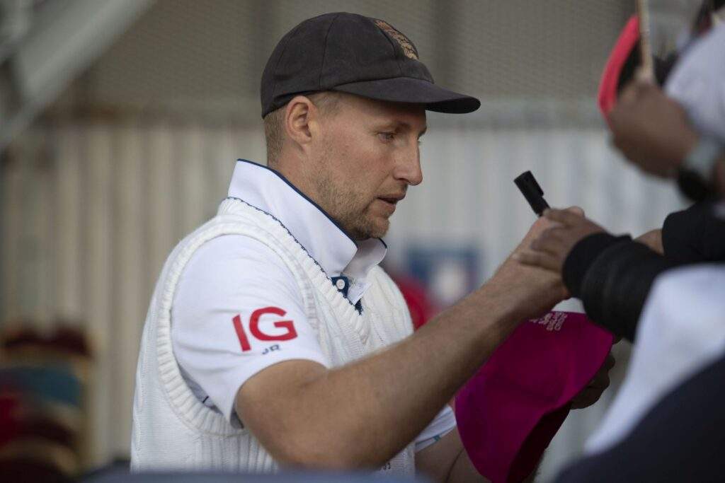 Root's Reign: Karunaratne seeks way to tame English ace