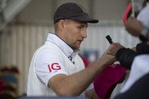 Root's Reign: Karunaratne seeks way to tame English ace