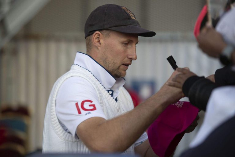 Root's Reign: Karunaratne seeks way to tame English ace