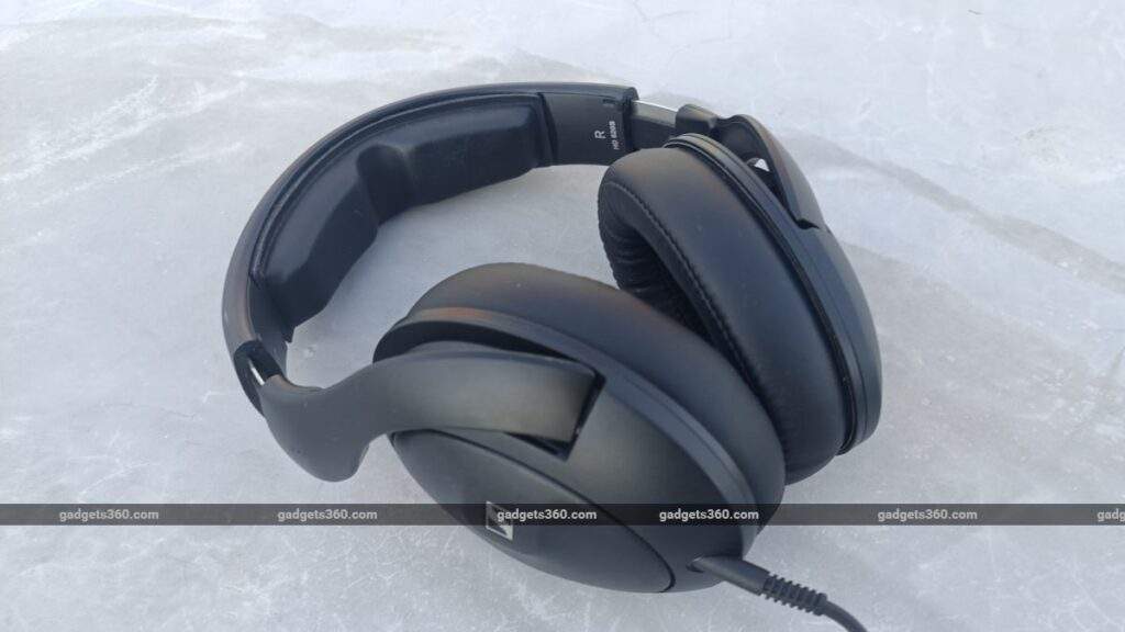 Sennheiser HD 620S: Immersive Sound in a Closed Back Package