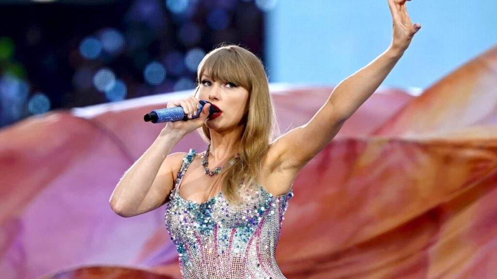 Tay Swift Backs Kamala Harris: 'I Need to be on