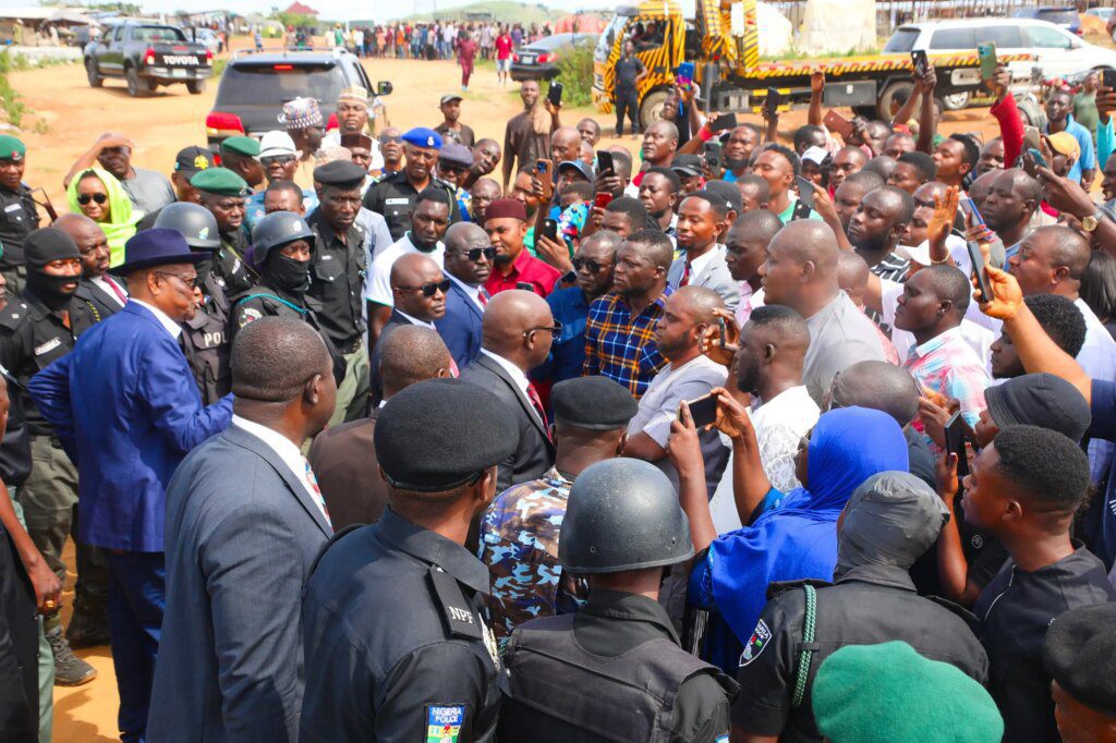 FCT Minister Orders Demolition of Illegal Structures