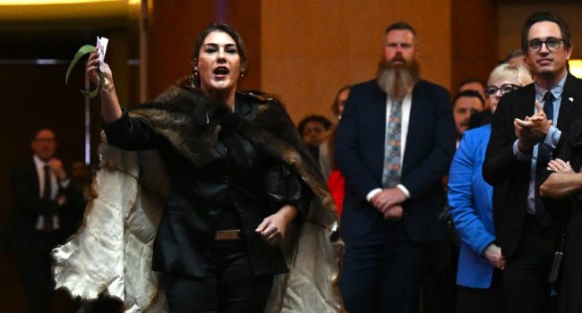 Indigenous Senator Confronts King Charles in Parliament