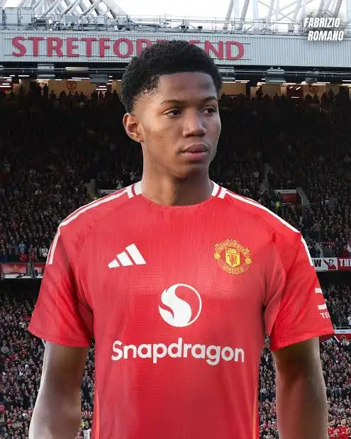 Manchester Uniteds 16 Year Old Striker Chido Obi Martin Makes First Team Debut.webp