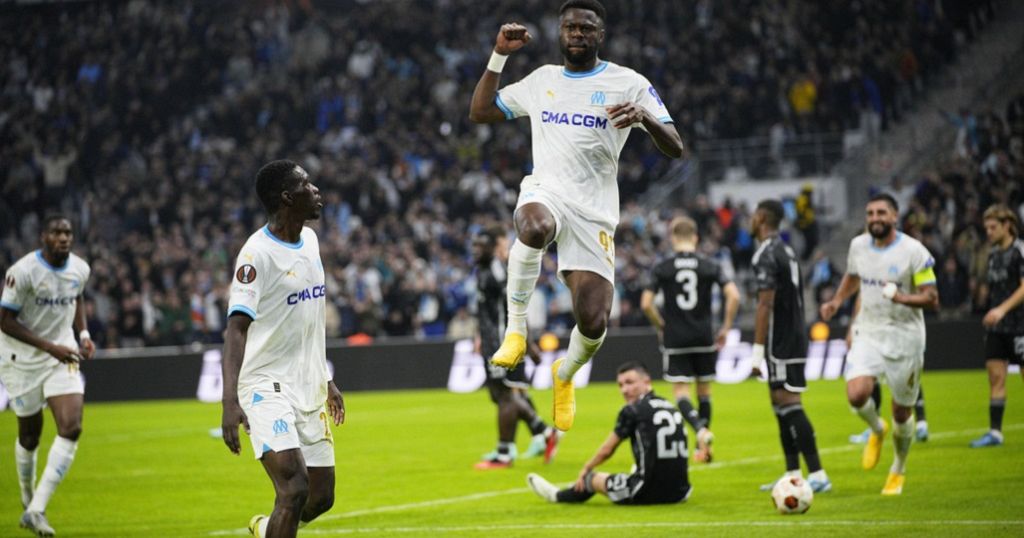 Mbemba's Comeback: Symbolic Gesture or Tactical Move?