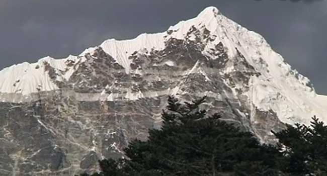 Mount Everest's Hidden Secrets: 100 Year Old Mystery Solved?