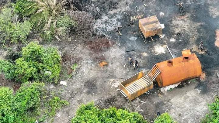 Navy Busts Illegal Refinery in Rivers State, Seizes Crude Oil
