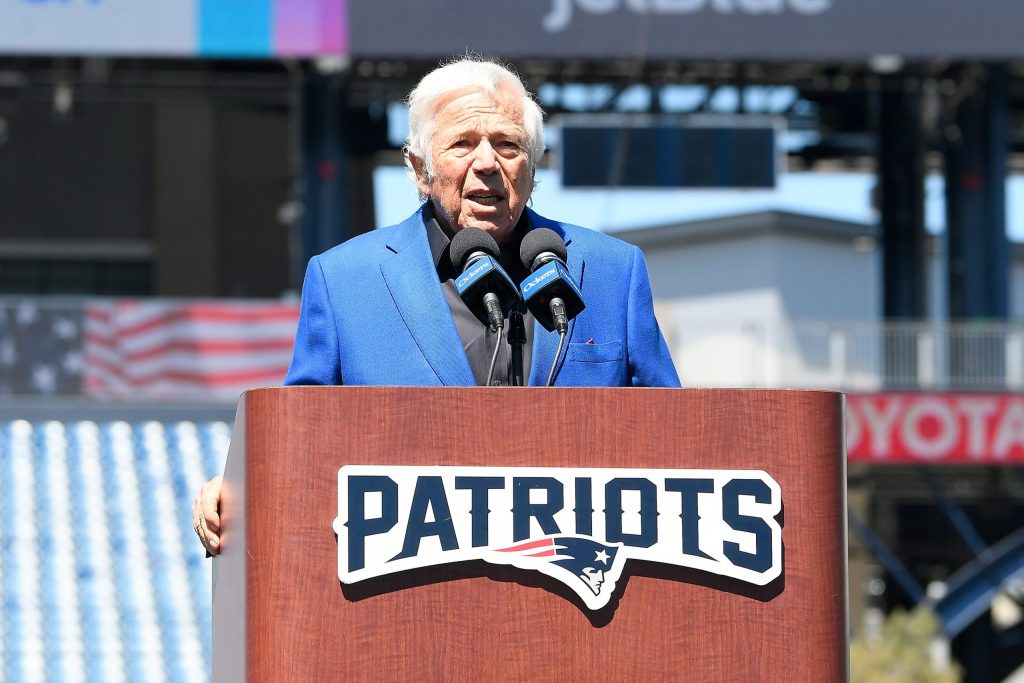 Robert Kraft Reveals He's a Democrat
