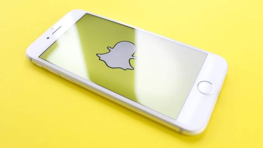 Snapchats Footsteps Track Your Adventures
