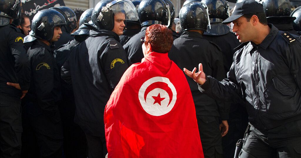 Tunisian Lawyer Sentenced to 2 Years for Insulting Country