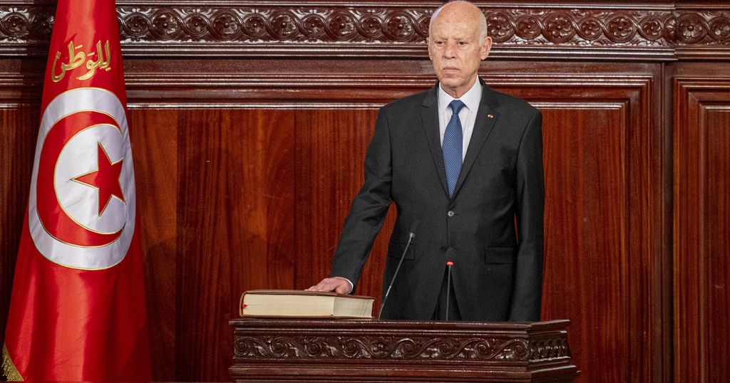 Tunisia's Saied Sworn In Amid Crackdown
