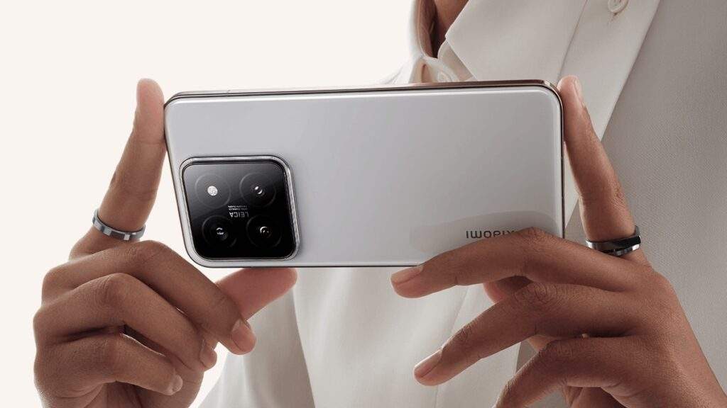 Xiaomi Tests HyperOS 20 on Select Devices