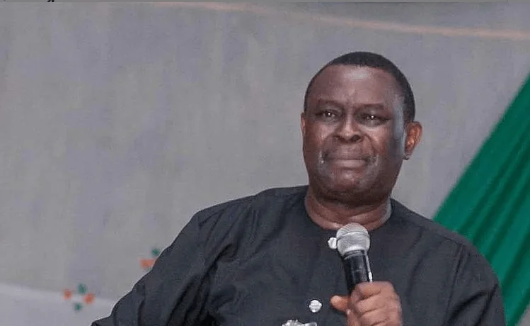 Bamiloye Backs Pastor Adeboye on Tithing Apology