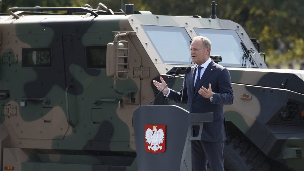‘Outsourcing’ of EU security to America is over – Polish PM — RT World News