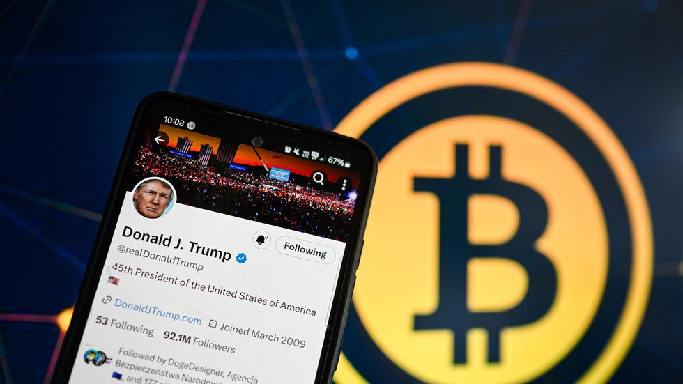 Bitcoin hits all-time-high amid projected Trump win — RT World News