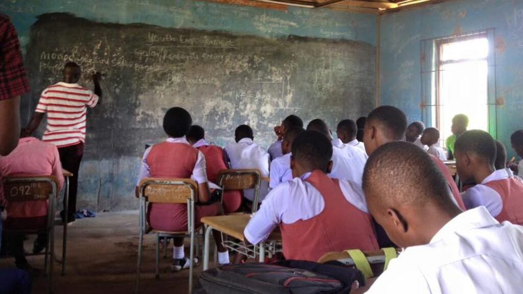 Cleric urges Nigerian govt to invest on public schools to boost students' performance