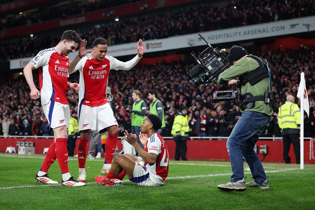 EPL: Arsenal cut Liverpool's lead with 5-1 win over Man City