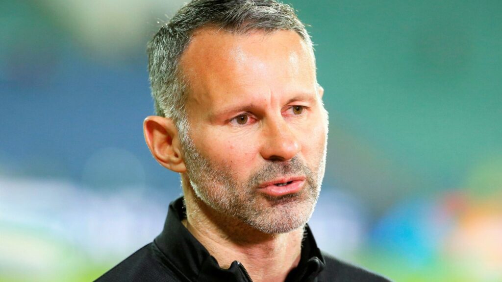 'He no longer smiles' - Ryan Giggs says Man United star now a shadow of himself