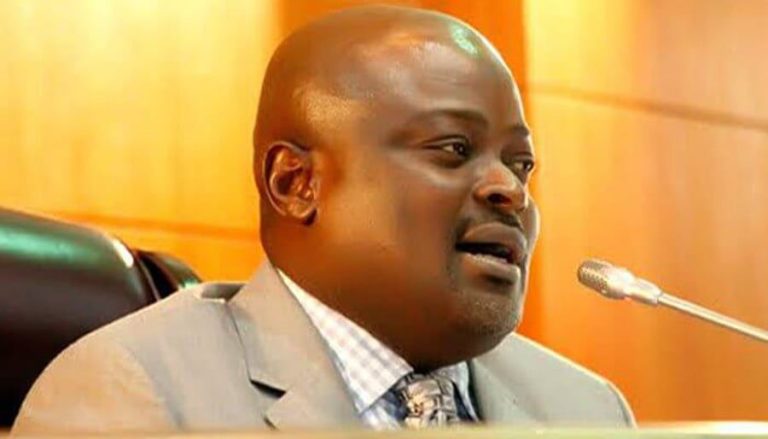 Lagos: Drama as Obasa insists he was never removed as Speaker, lawmakers back Meranda
