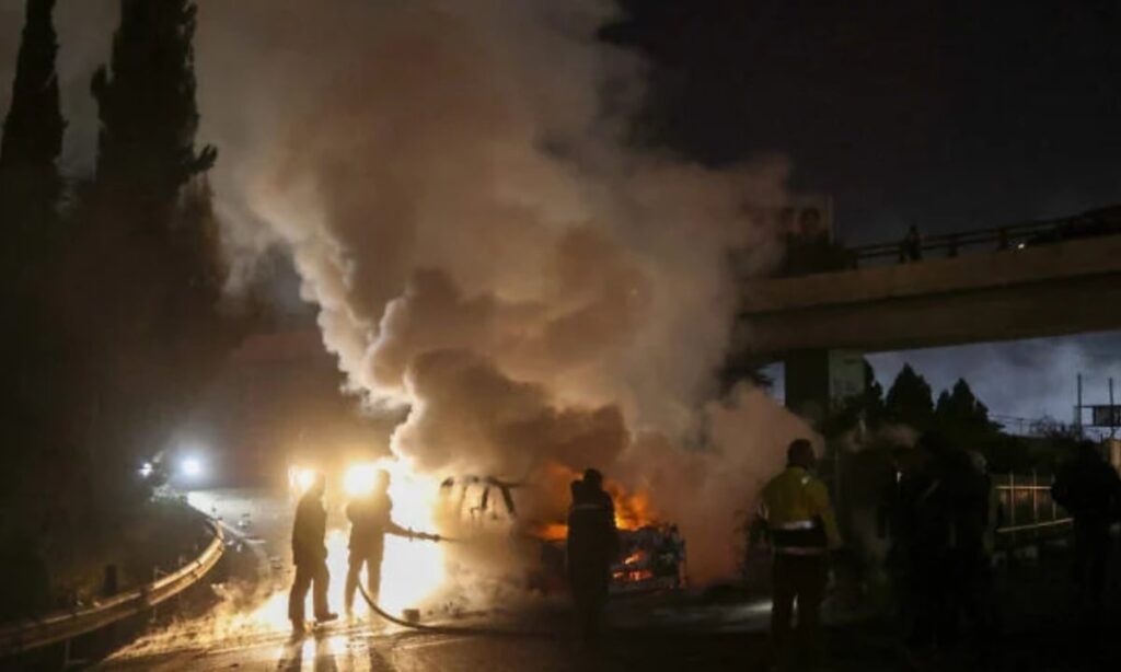 Lebanon arrests 25 after attack on UN peacekeepers